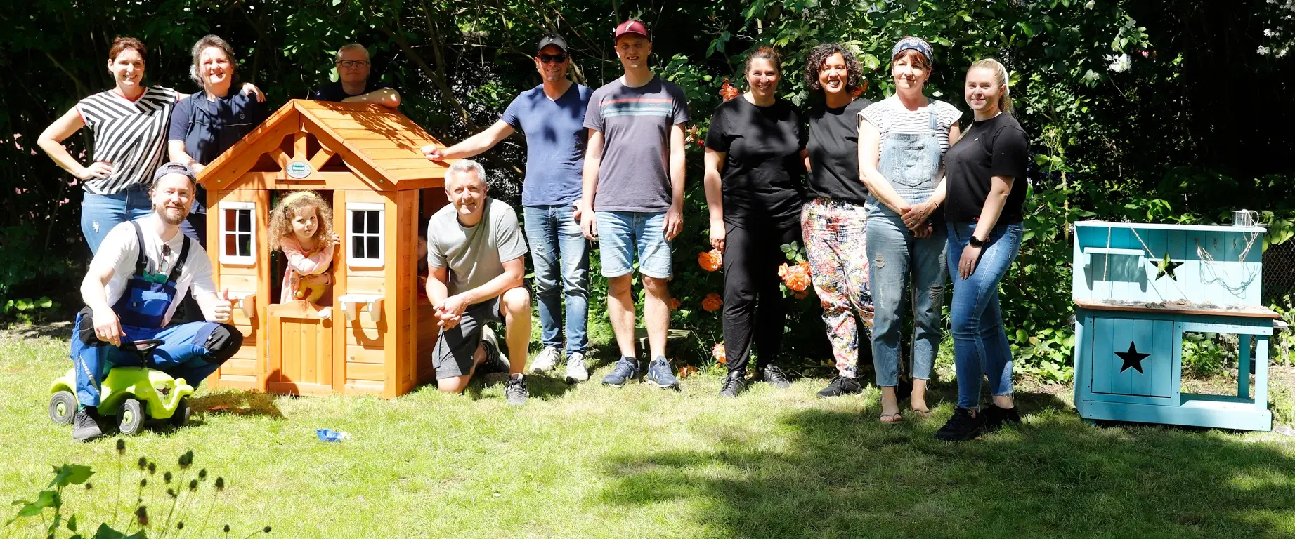 NORDWEST Aufbauhelfer am Offenen Wohnzimmer in Dortmund Rothenberger Help Day